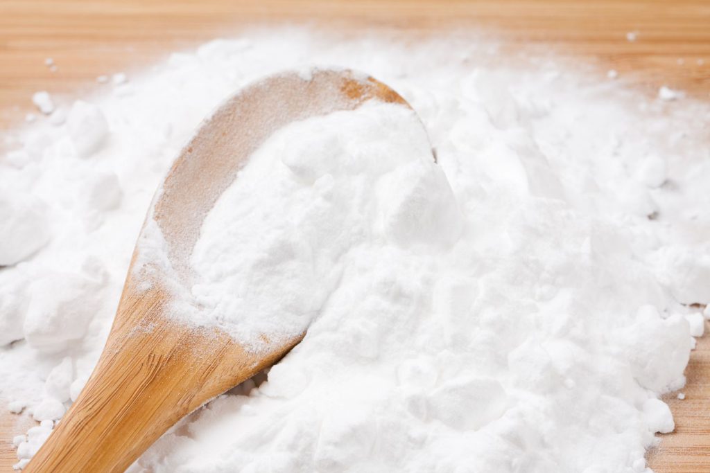 Steps to use baking powder in cake baking: