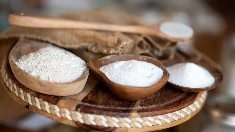 The effect of temperature and humidity on the performance of baking powder